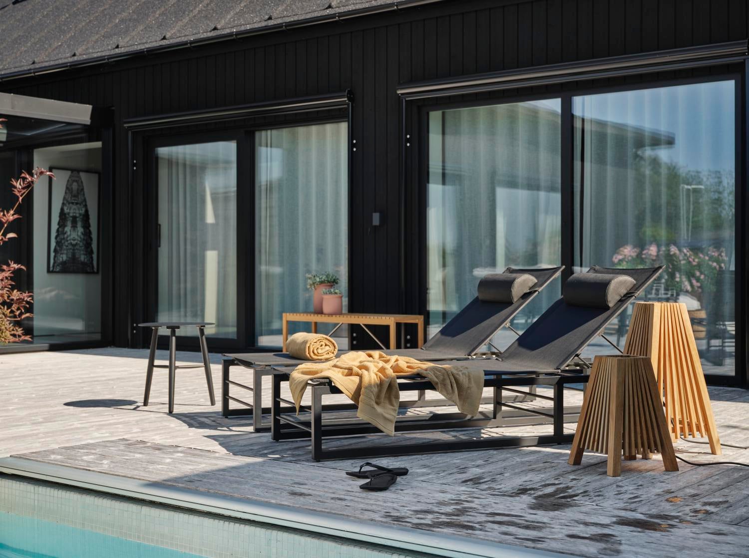 Vevi lounger Black/black