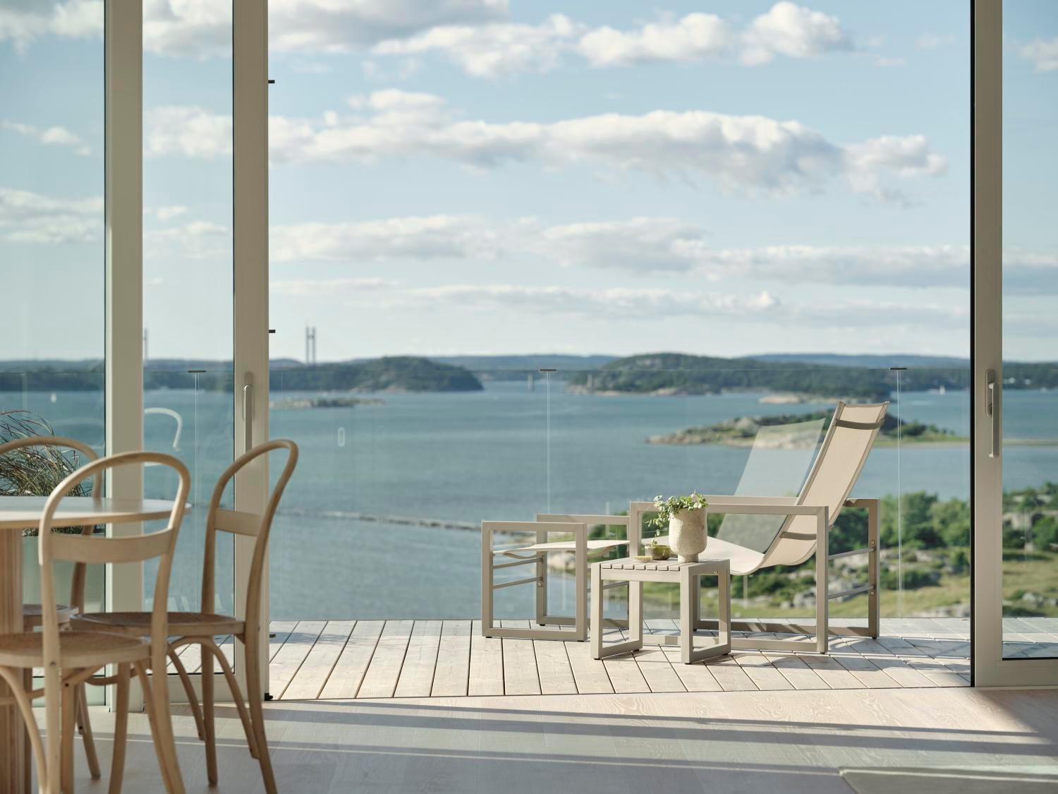 Vevi footstool Khaki/Off-white