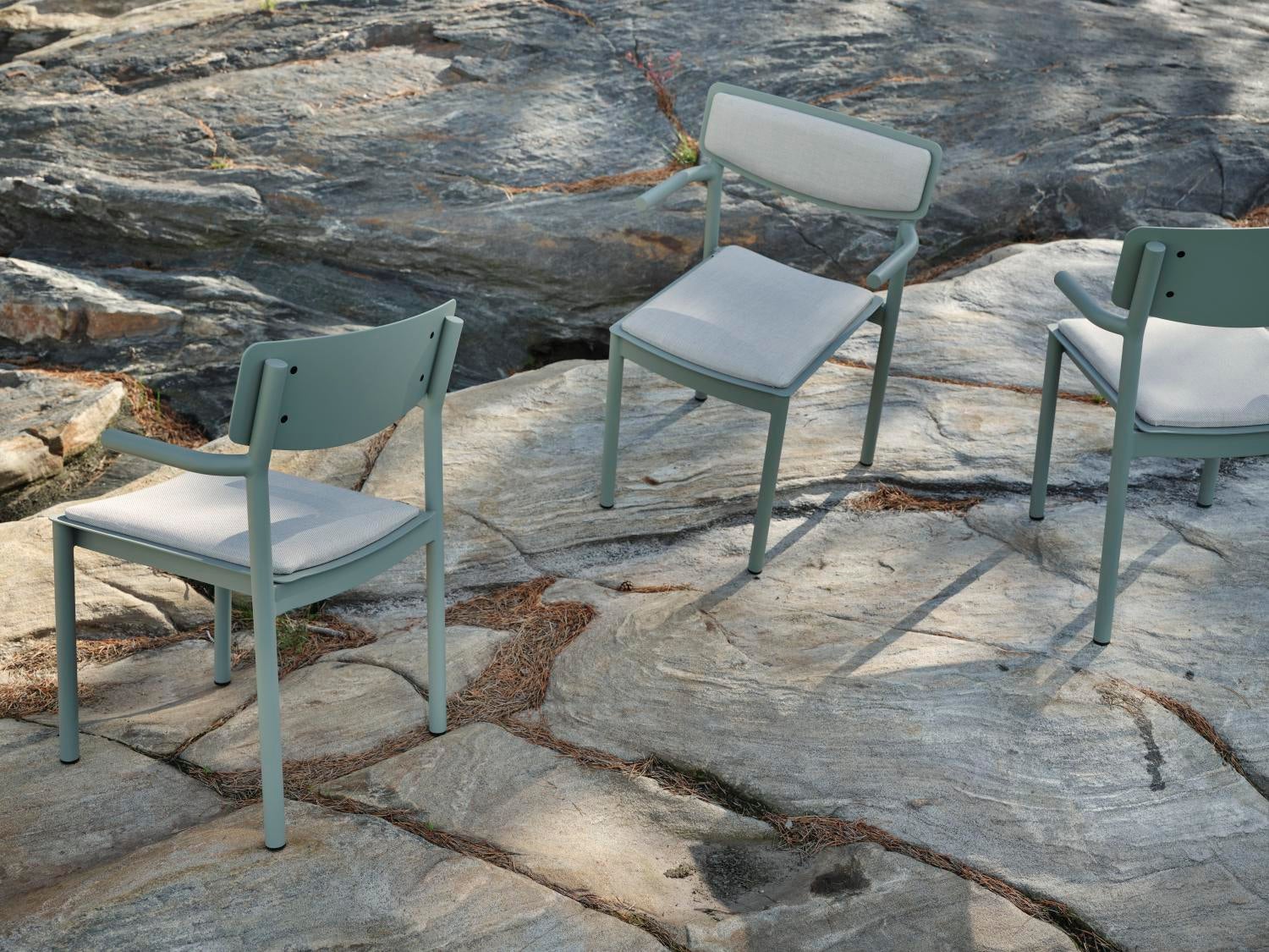 Gusty armchair Dusty Green/ash