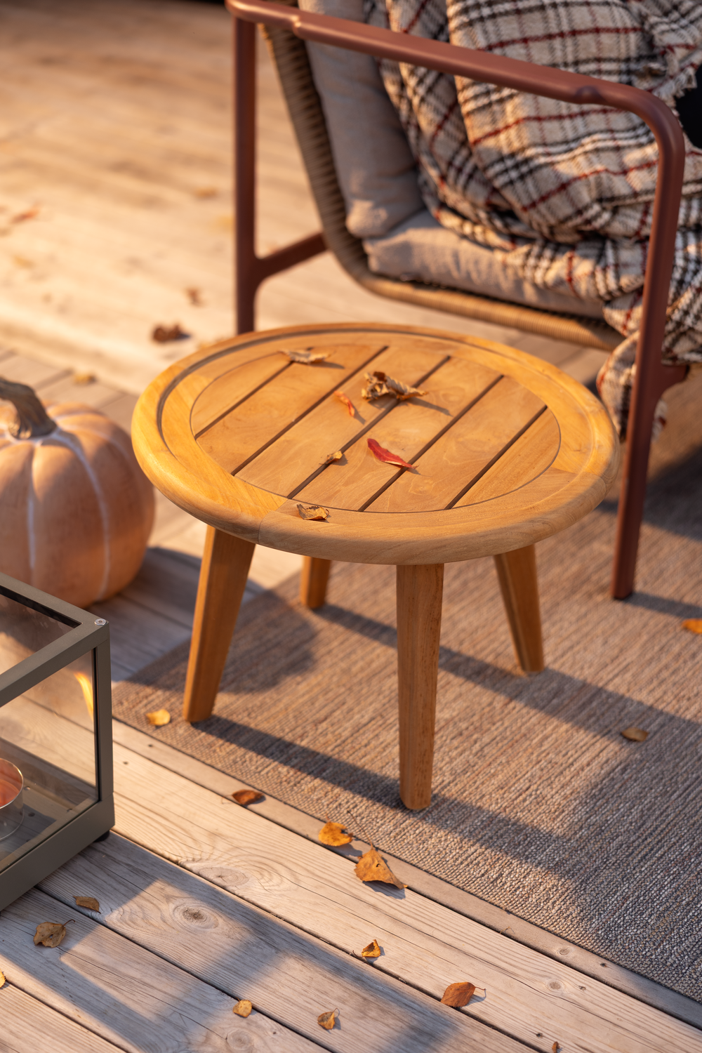 Lilja side table Natural color