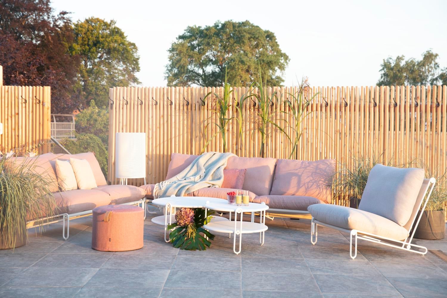 Blixt coffee table White