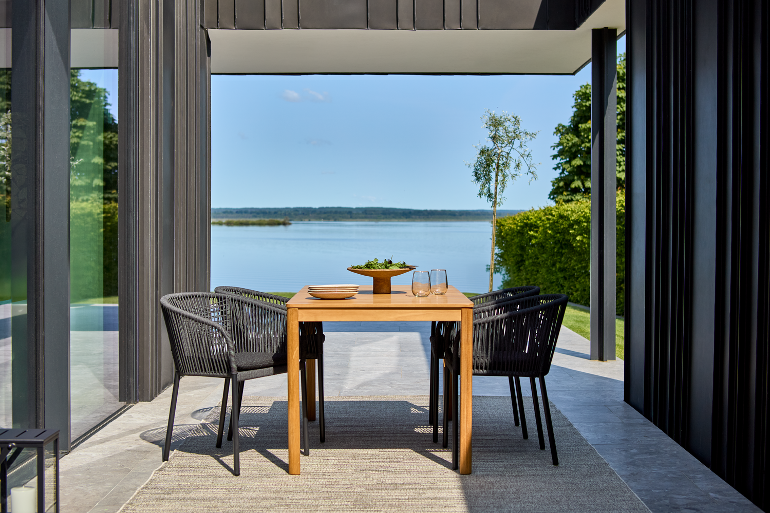 Delta armchair Black/Teddy Black