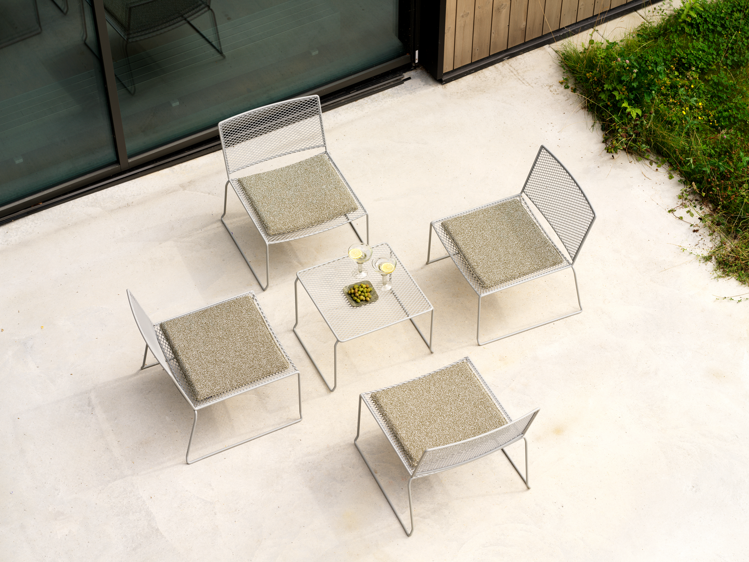 Haru side table Slate Grey