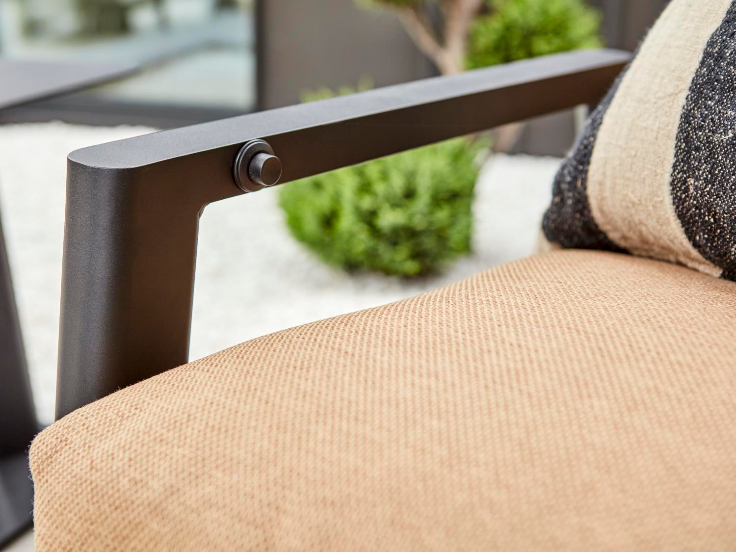 Slide position armchair Black/Cinnamon Gold