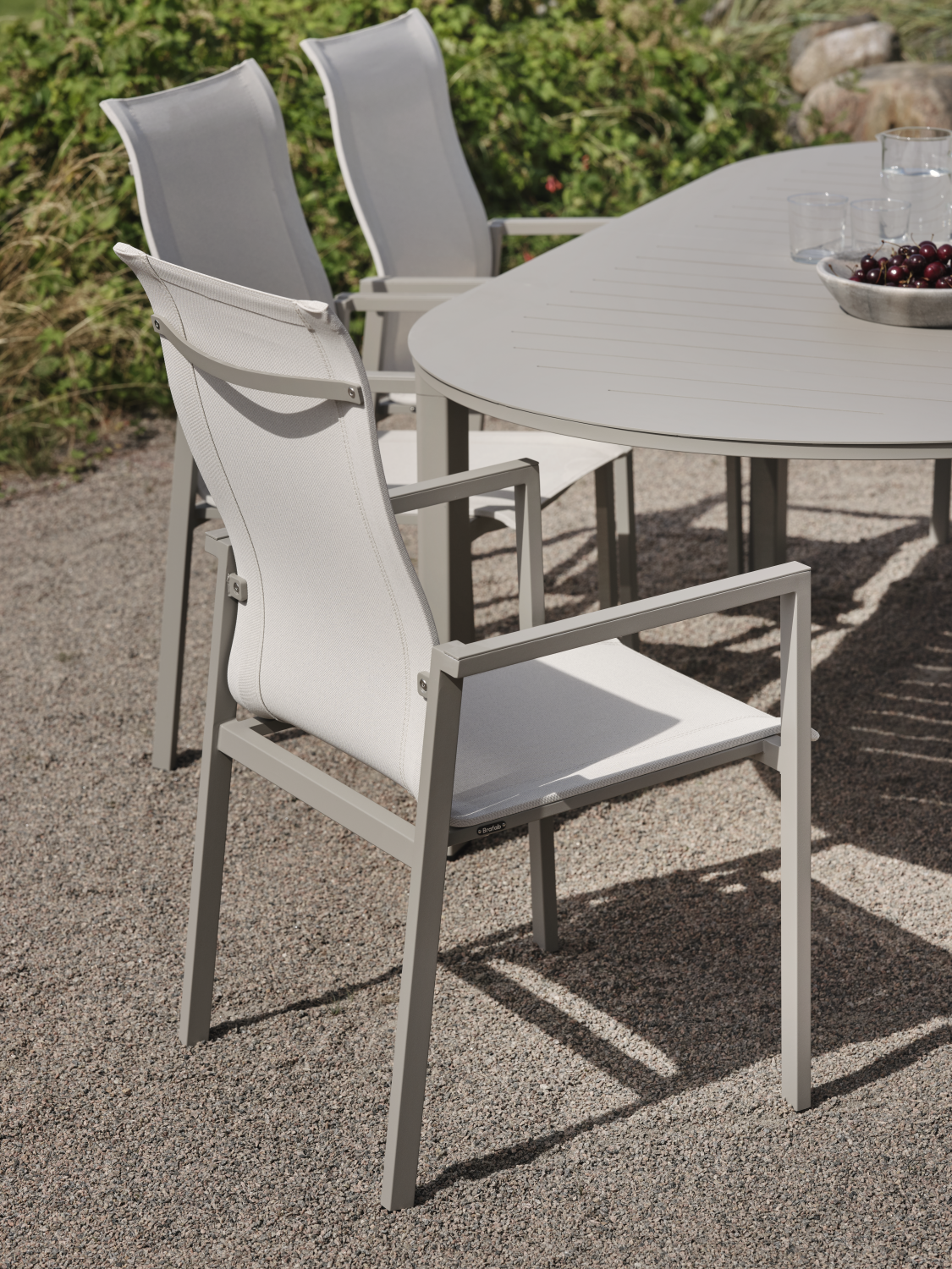 Comfy armchair Khaki/Off-white