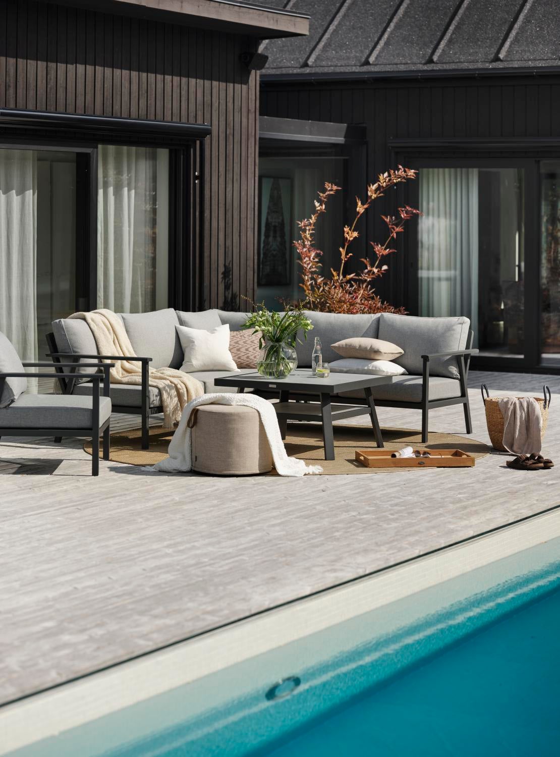 Samvaro Low armchair Anthracite/Pearl grey