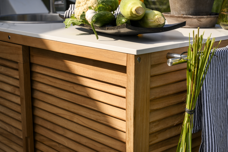 Figalia outdoor Kitchen Natural colored/white