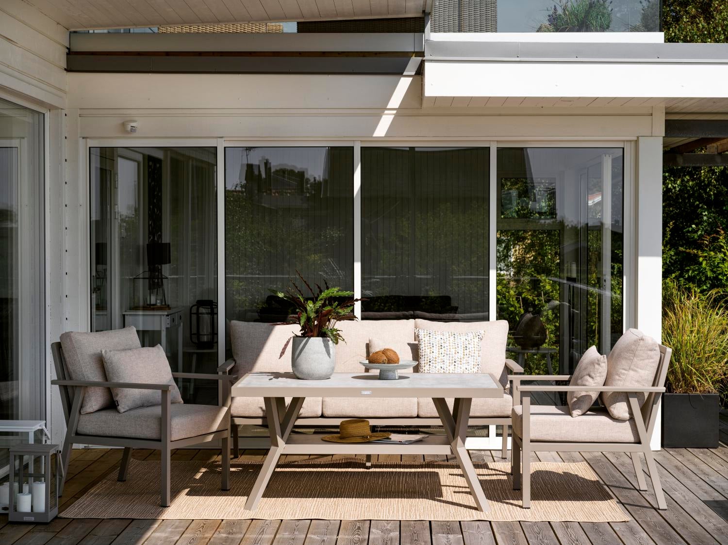 Samvaro High armchair Khaki/Sand