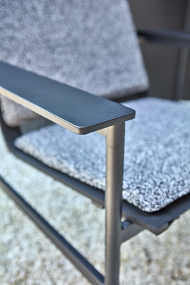 Soro lounge chair Black/Teddy Ant