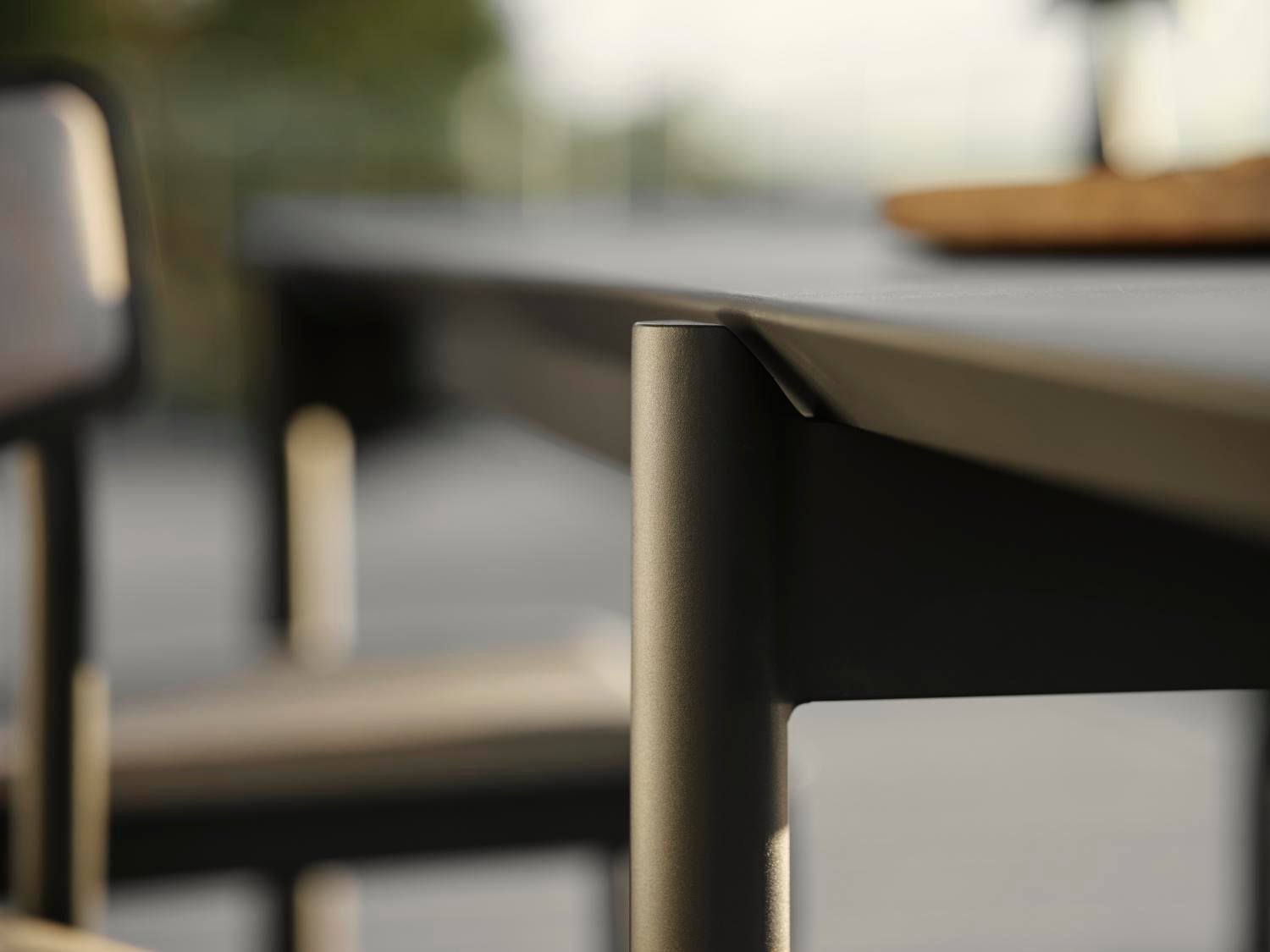 B45 dining table Anthracite