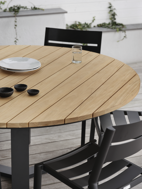 Laurion dining table Black/Natural wood