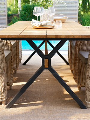 Mark dining table Black/teak