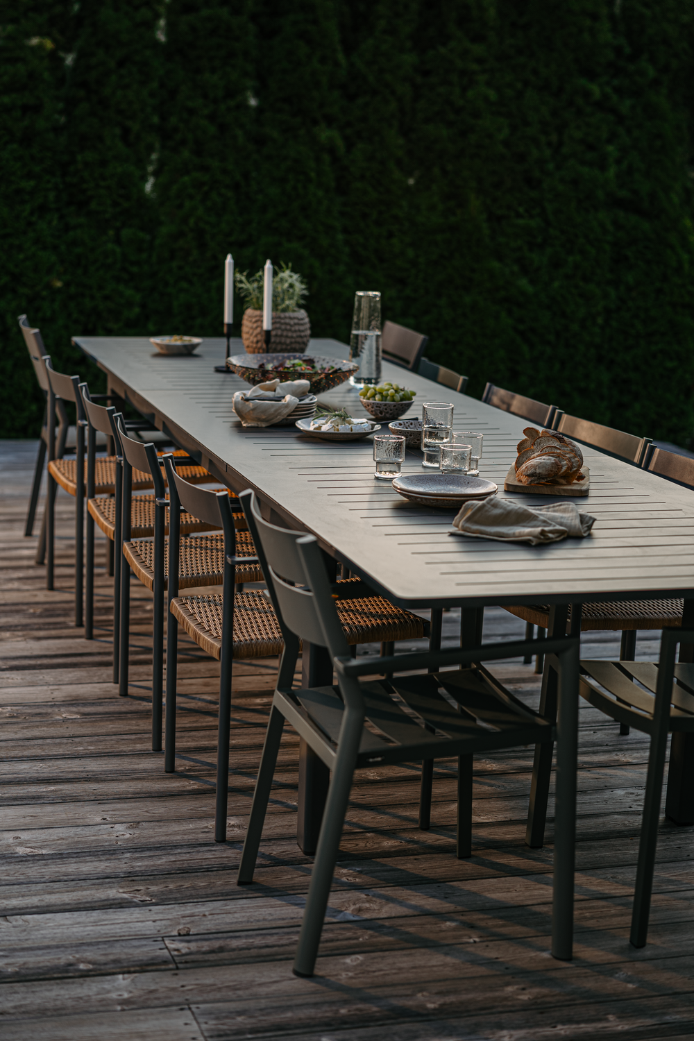 Lomma XL dining table Anthracite
