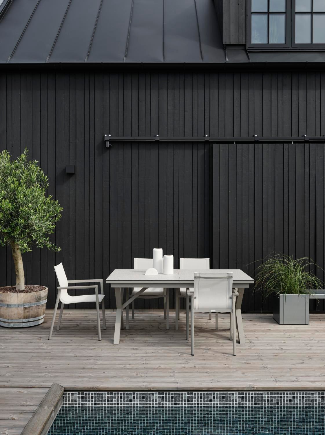 Delia armchair Khaki/Off-white