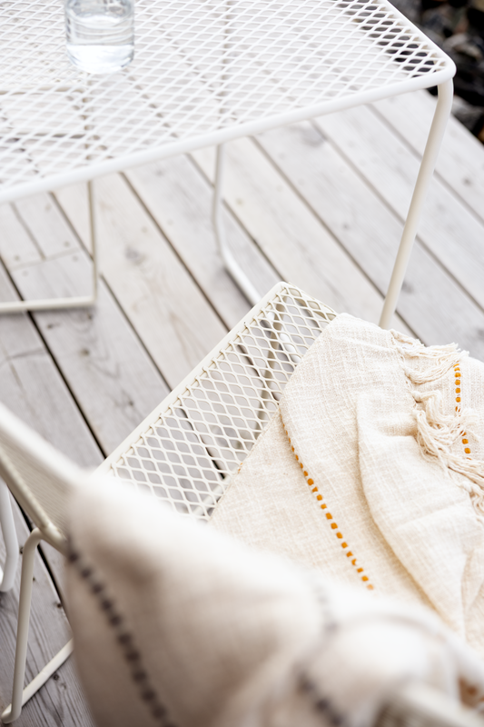 Haru dining chair Pearl white